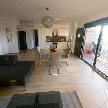 "Le Relax" - Velaux Appart Climatise - 6 Pers Avec Terrasse A 15 Min Plage Et Aeroport Exterior photo